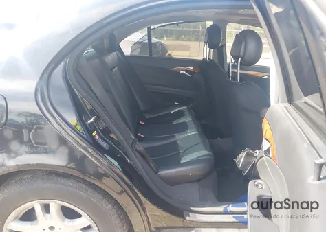 2005 Mercedes-Benz E 320 4Matic z USA, uszkodzony, nr VIN WDBUF82J55X173496